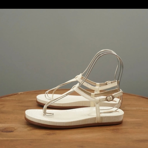 Sam Edleman Womens Naomi Thong leather toe sandal. - Picture 8 of 8